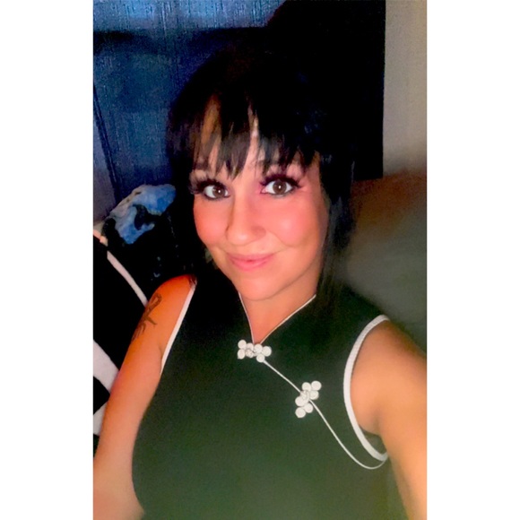 Meet your Posher, Kim - Picture 4 of 4